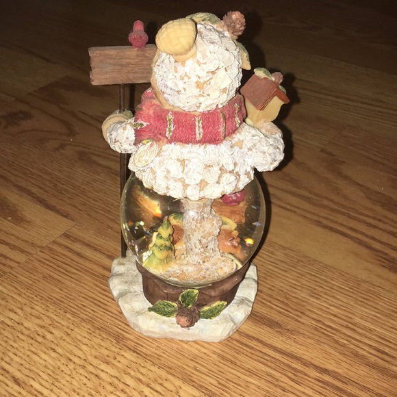 Let it snow snow globe - Picture 3 of 4